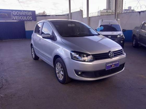 VOLKSWAGEN FOX 1.6 MI 8V FLEX 4P AUTOMATIZADO VOLKSWAGEN FOX 1.6 MI 8V FLEX 4P AUTOMATIZADO